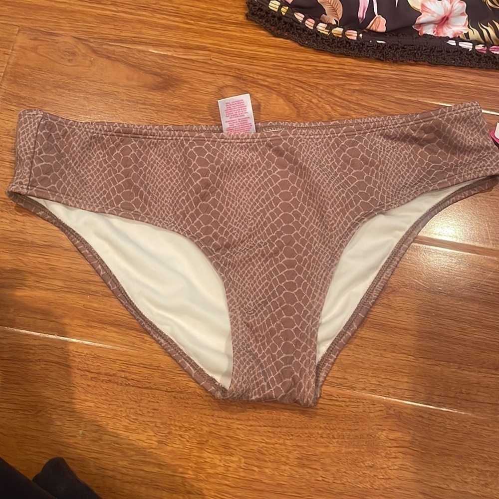 Bikini Set Bundle XL New With Tags 3 Piece Mix & Match Swim​ - Picture 8 of 14